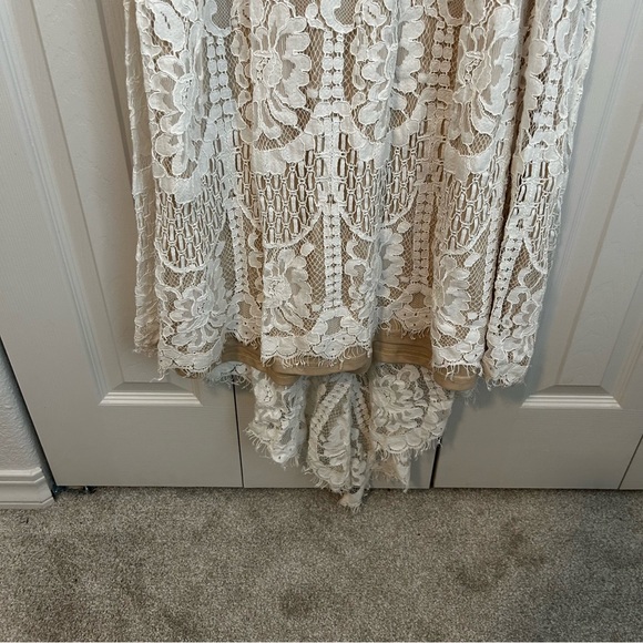 Lulu’s Flynn White Lace Maxi Dress - Picture 5 of 13